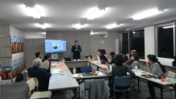 (写真5)会議の様子