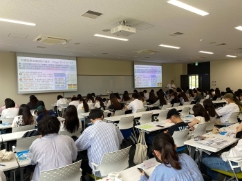 四天王寺大学での講座の様子(遠景)