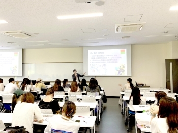 四天王寺大学での講座の様子(遠景)