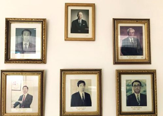 （写真1）日本人専門家たちの写真
