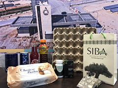 （写真5）JAIPで生産された商品の一例（オリーブの葉を使用したサプリメント，オリーブ石けん，ウエットティッシュ等）