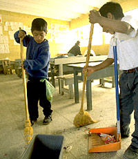 グアテマラ市内の小学校の写真