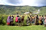 テプテプ村の軽飛行機の写真