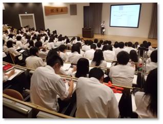 （写真）講義の様子