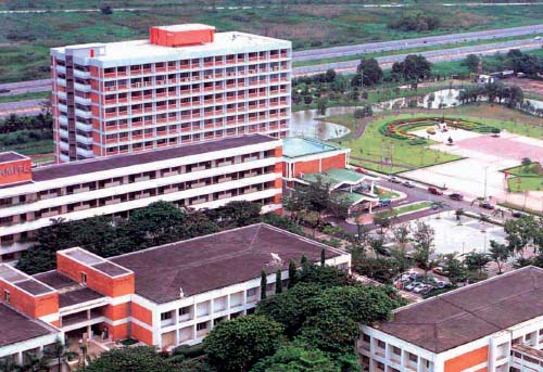 下:モンクット王ラカバン工科大学