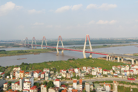2015年に開通したベトナムのニャッタン橋