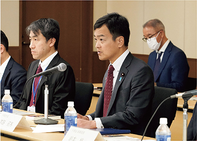 「中堅・中小企業海外安全対策ネットワーク」第9回本会合に出席する宮路副大臣