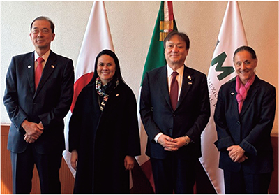 2026年1月、メキシコを訪問し、デル・モラル国際開発協力庁長官と意見交換を行った堀井外務副大臣（写真右から2人目。右から3人目がデル・モラル国際開発協力庁長官）