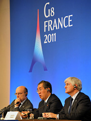 (写真)G8外相会合