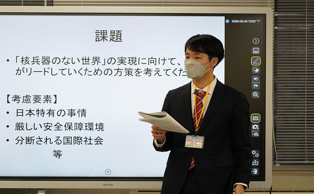 発表を行う学生