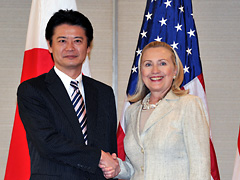 （写真）日米外相会談