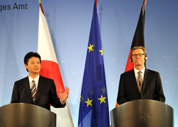 （写真）日独外相会談