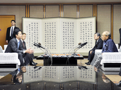 （写真）玄葉外務大臣の沖縄訪問-1