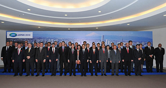 （写真）前原外務大臣の横浜APEC出席-2