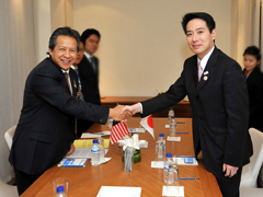 （写真）日・マレーシア外相会談-1