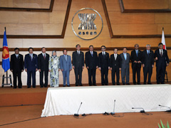 （写真3）松本外務大臣の日・ASEAN特別外相会議出席