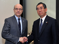 （写真）日仏外相会談 1