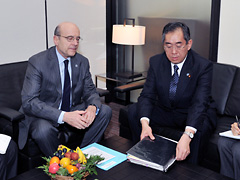 （写真）日仏外相会談 2