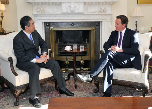 （写真）日英外相会談及び松本外務大臣のキャメロン英首相との懇談（概要）　3