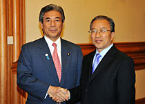（写真）戴秉国国務委員への表敬