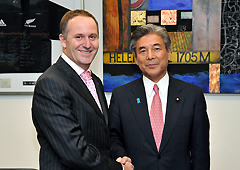 （写真）キーNZ首相への表敬