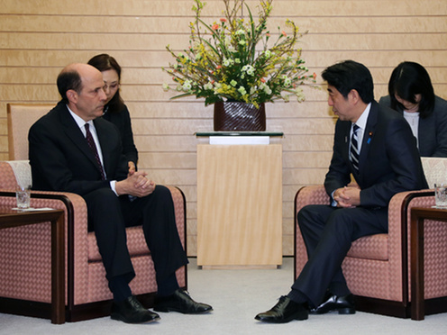 （写真）ルース駐日米国大使による安倍総理表敬 (2)