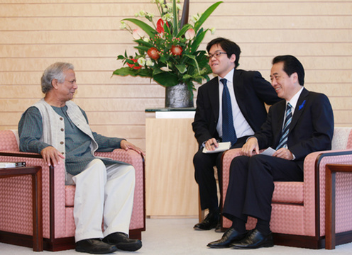 （写真）ユヌス・グラミン銀行総裁による菅総理表敬