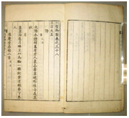 （写真）引渡し対象図書