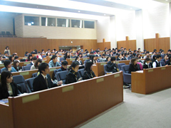 （写真）基調講演「アフガニスタンにおける平和構築の課題」