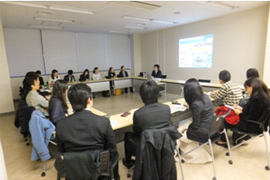 （写真）全体講演-9