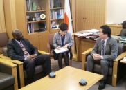 （写真）山花外務政務官とフッド・グレナダ外相との会談（概要）