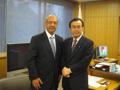 (写真)アルール駐日モロッコ大使による浜田外務大臣政務官への表敬