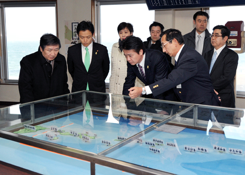 （写真）北方領土視察（北方館）