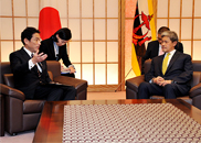 （写真：日・ブルネイ外相会談-2）