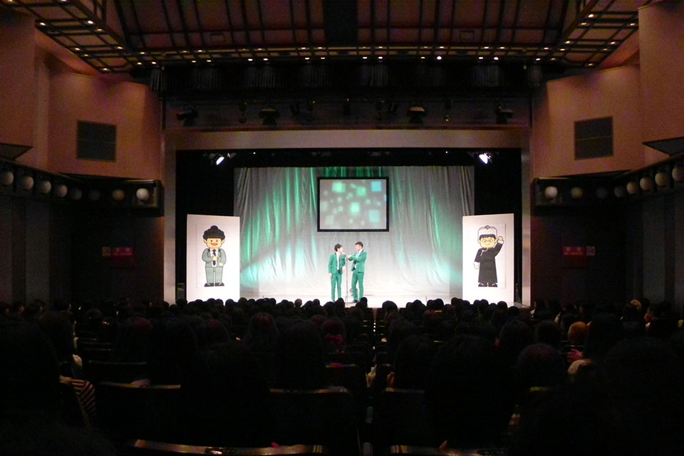 (Photo) OSAKA'S MANZAI - THE EPITOME OF STORYTELLING 1