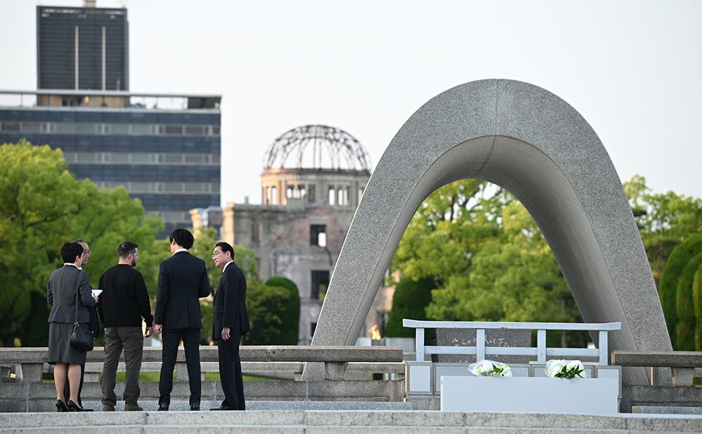 Prime Minister Kishida and President Zelenskyy visit the Hiroshima Peace Memorial Park 2