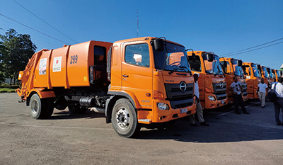 A photo of Garbage Compactor Trucks supplied by Japan