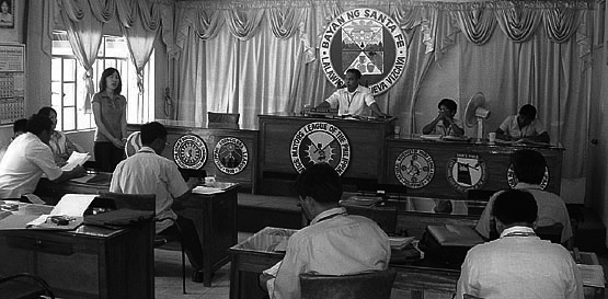 Requesting a local government for cooperation with forest management. (Ms. Soma is the second on the left.)