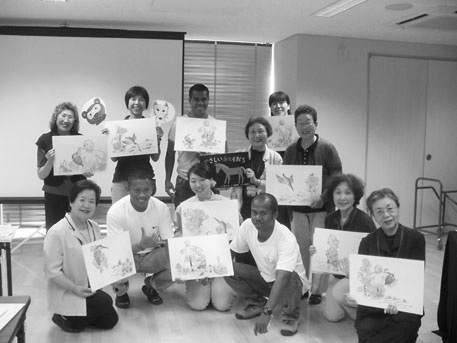 Training by storyteller volunteers of Yagiyama (Ms. Tanaka, front row center) (Photo: Ms. Tanaka)