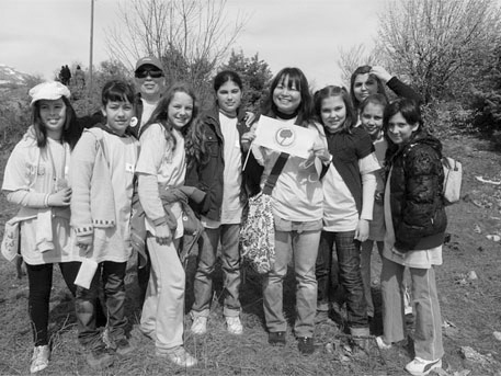 Ms. Ueda (fifth from right) with the children of Struga (Photo: JCCP)