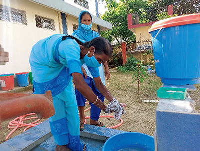 Community health volunteers learning about handwashing methods at a health post in Banke District, Nepal (Photo: ADRA Japan)
