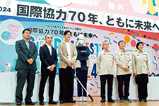 Photo 4. Details in caption.