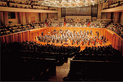 NHK Symphony Orchestra’s performance from Beijing performances (October 31, Beijing, China; Photo: Dentsu)
