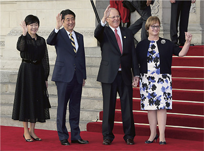 Visit by Prime Minister Abe to Peru (November 18, Peru; Photo: Cabinet Public Relations Office)