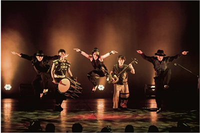 Dance groups from Japan and Southeast Asia performing in Tokyo as part of “Dance Dance Asia” (October, Tokyo).