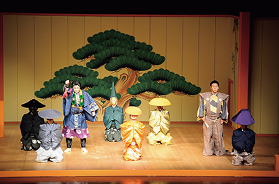 Kyogen performance to commemorate the 40th anniversary of the conclusion of the Treaty of Peace and Friendship between Japan and China (August 10, Beijing, China)