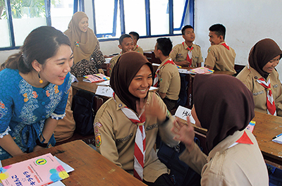 The “NIHONGO Partners” at their host institutions (September, Cirebon, Indonesia; Photo: The Japan Foundation)
