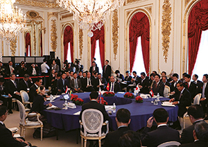 10th Mekong-Japan Summit Meeting (October, Tokyo; Photo: Cabinet Public Relations Office) (Chapter 2-1-7)