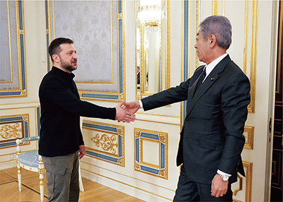 Courtesy call by Foreign Minister Iwaya on President Zelenskyy of Ukraine (November 16, Kyiv, Ukraine)