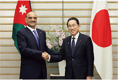 Japan-Jordan Summit Meeting (February 16, Tokyo; Photo: Official Website of the Prime Minister of Japan and His Cabinet))